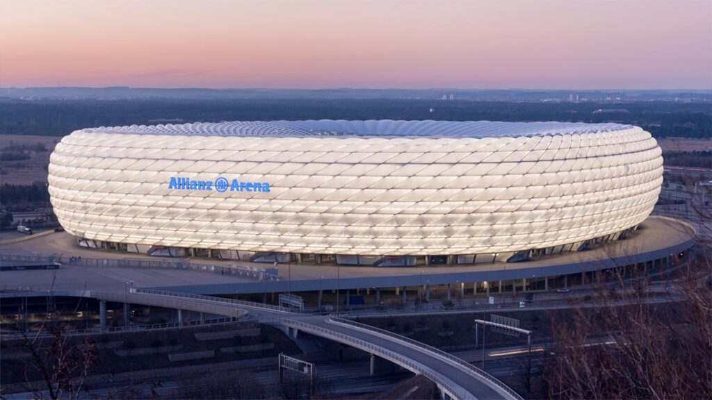 Deutschlands 14 größte Fußballstadien